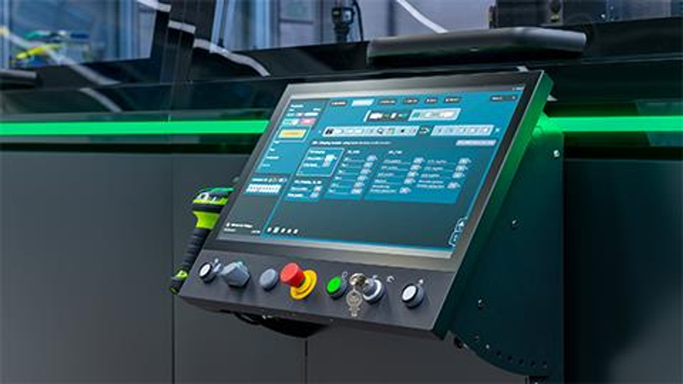 New Solutions HMI - Intuitive Machine UI Boosts Efficiency