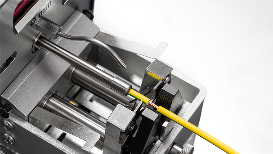 Strip Series B200 - Ultra-fast wire stripping in just 0.4 seconds