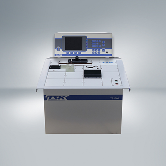 TS1300 LV Test Tables & Consoles Komax #1
