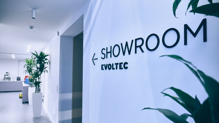 Evoltec: Komax’s customer proximity boosted in new showroom