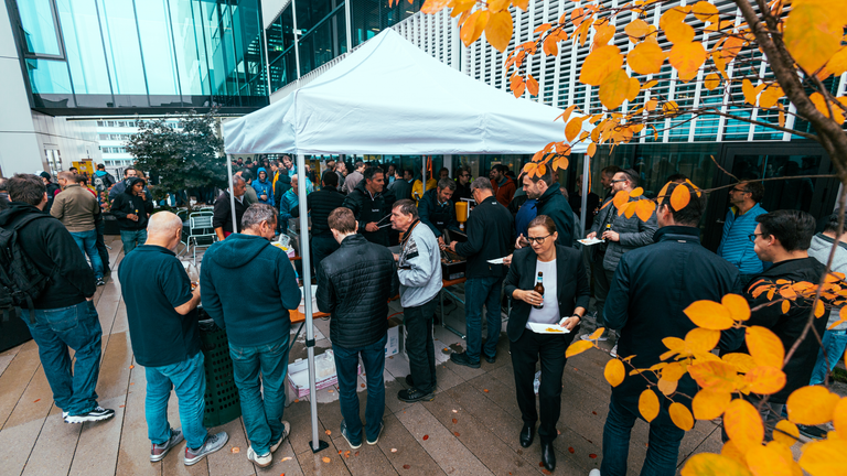 Get together@Komax: Camaraderie, enjoyment … barbecue chat!