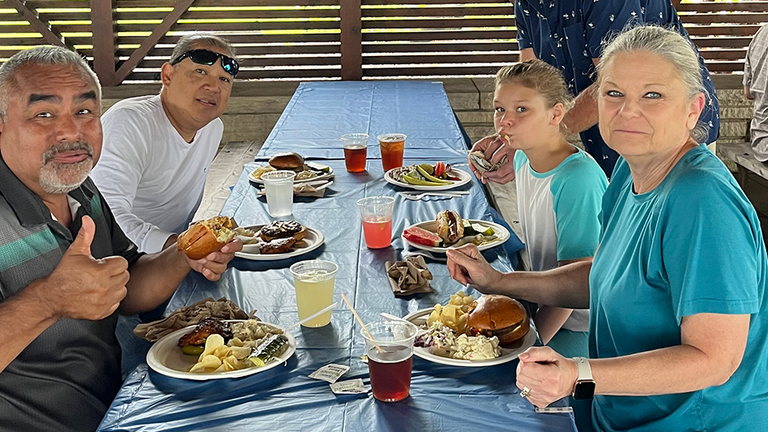 Get together@Komax: An American-style celebration of summer