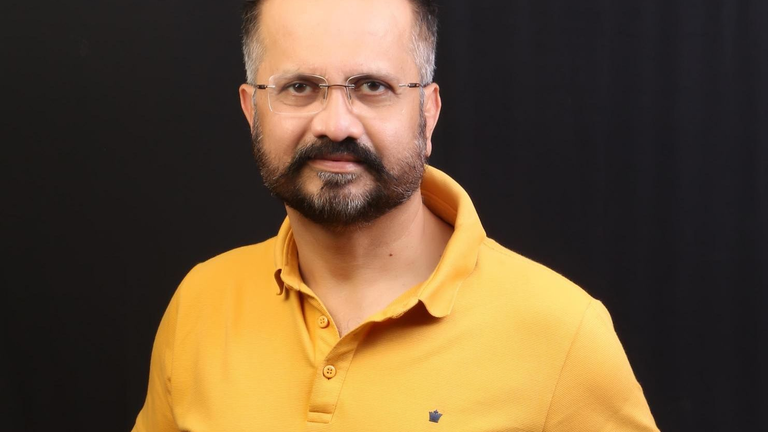 Author, coach and Managing Director: Sagar Kulkarni gives Komax Testing India personality