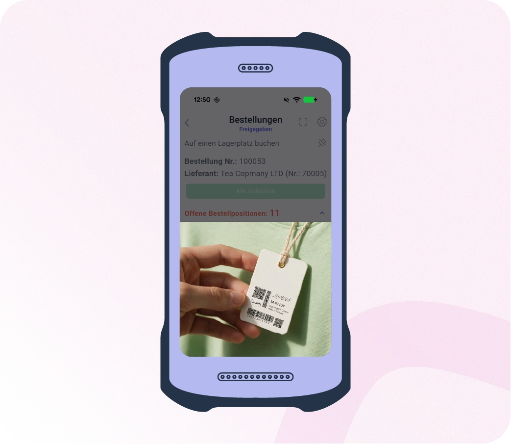 Xentral Warehouse App scannt den Barcode eines Produktetiketts, um 11 offene Bestellpositionen einer Lieferantenbestellung einzubuchen