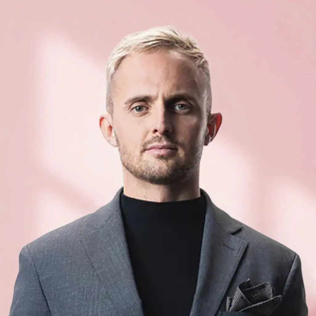 Maximilian Höpfner, IOS Clothing